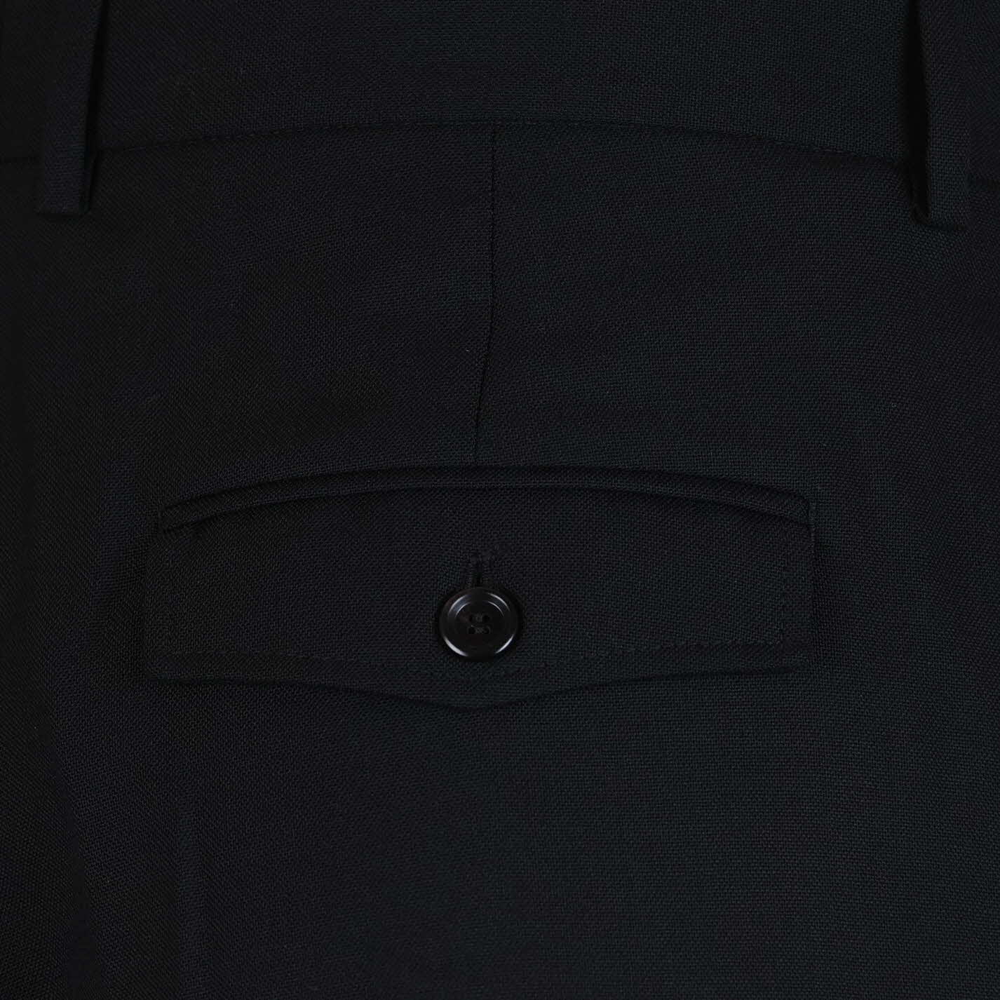 ZWART