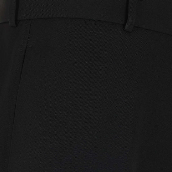 ZWART