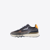 GRIJS