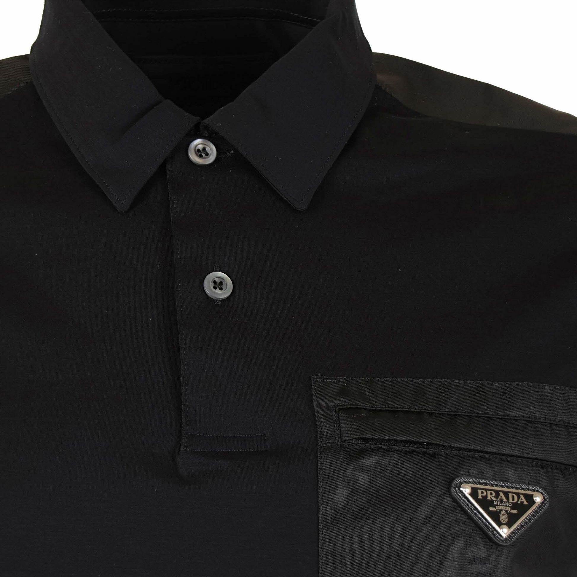 ZWART