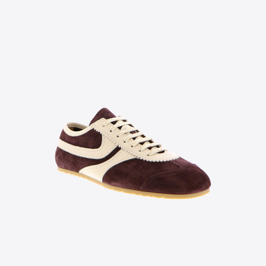 Sneakers aubergine daim